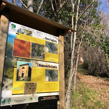 Il Minotauro A 5 Minuti Da Popoli Oda ve Kahvaltı