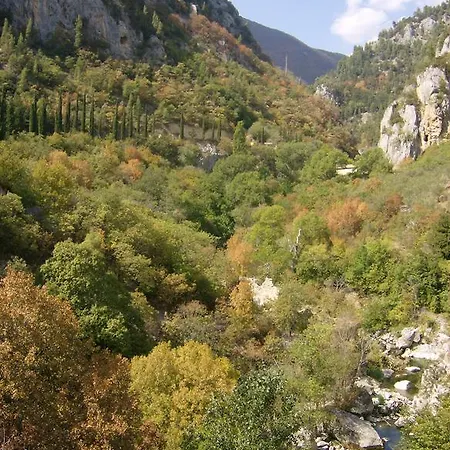 Il Minotauro A 5 Minuti Da Popoli Bed & Breakfast