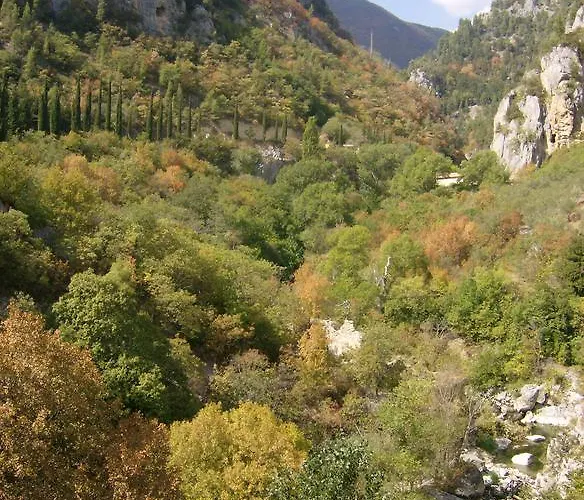 Il Minotauro A 5 Minuti Da Popoli Отель типа 