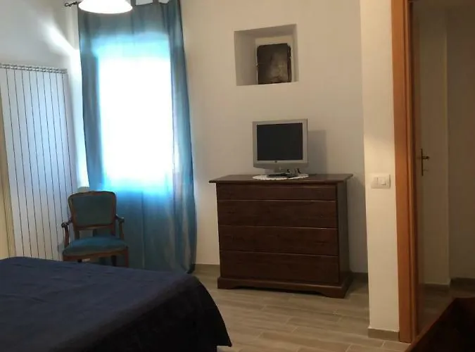 Il Minotauro A 5 Minuti Da Popoli Отель типа 